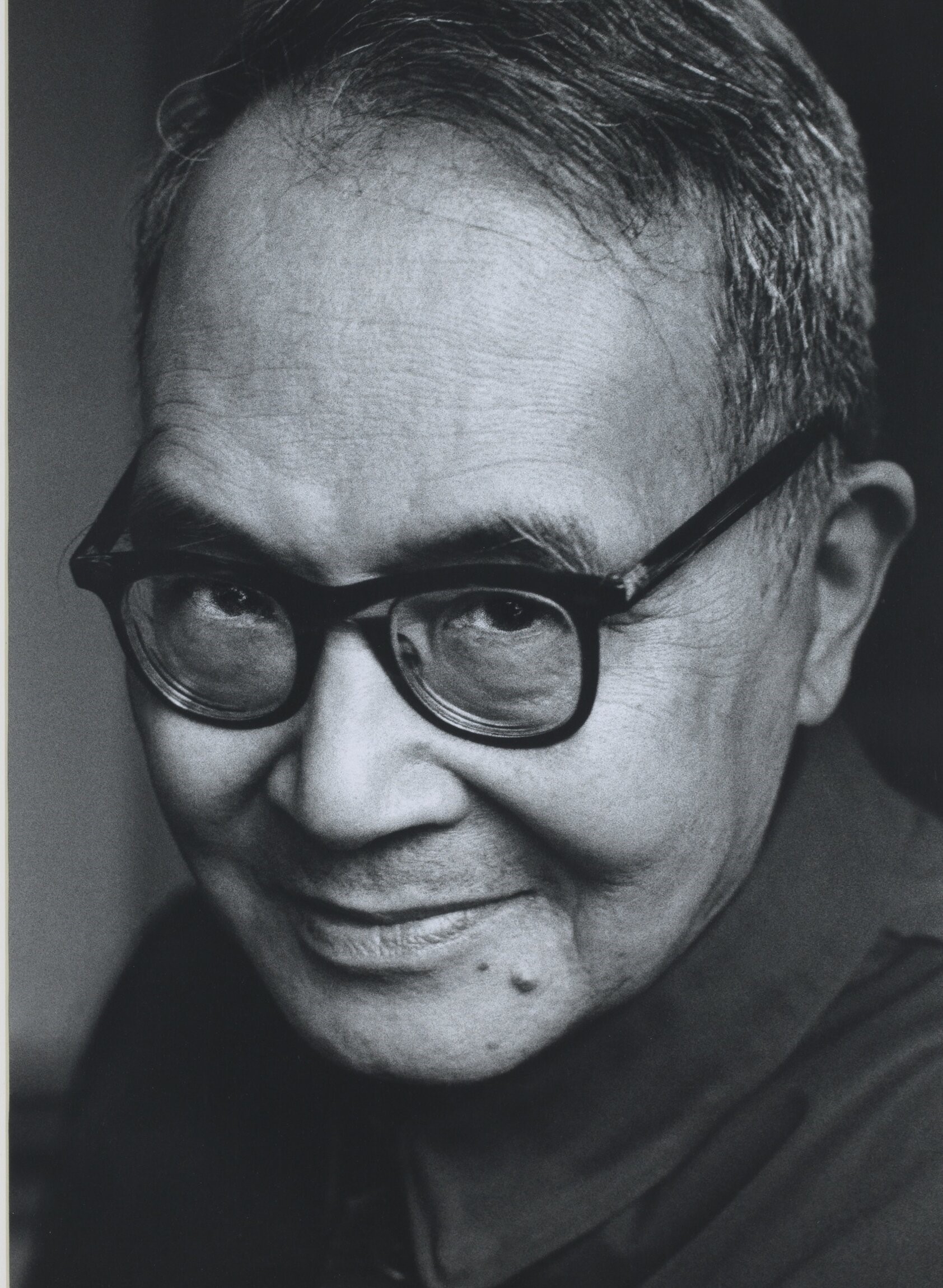 <h2>学者——钱钟书</h2><p>作者：邓伟（1959-2013）</p><p>创作年代：20世纪80年代</p><p>规格：52.5cm×37.5cm</p><p>品类：摄影</p>